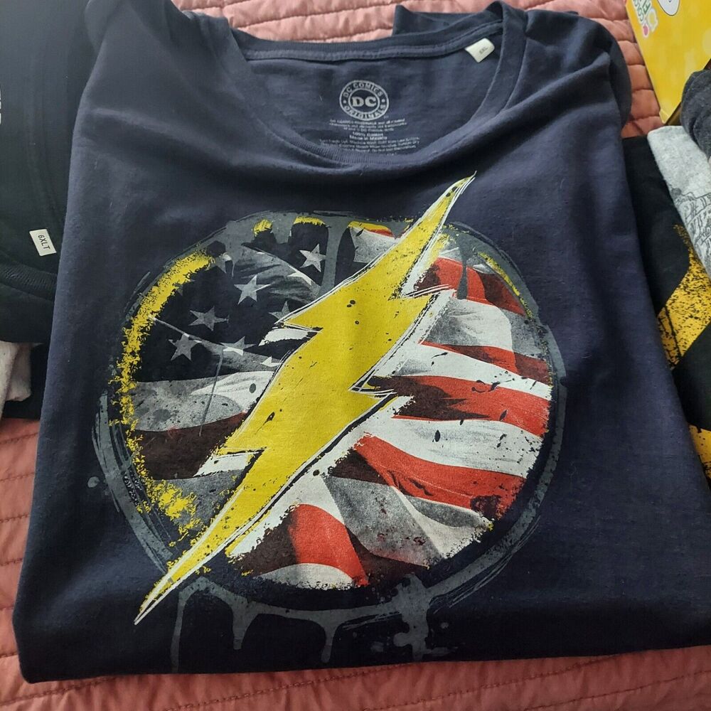 DC Comics Original Flash Lightning Bolt W/Flag Size 5XL